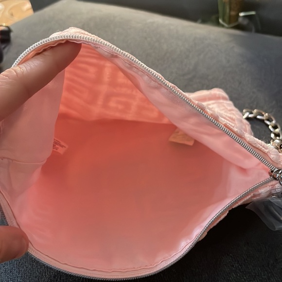 Brand new givenchy - Picture 12 of 12